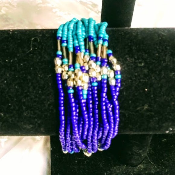 TWISTED GLASS SEED BEAD BRACELET*12 STRANDS*TURQUOISE COLOR*HAND CRAFTED - Picture 2 of 5